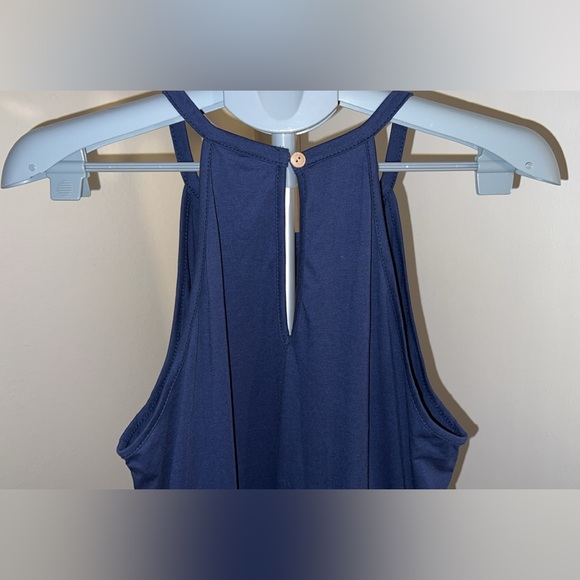 Women’s Ruffle Dress - Picture 6 of 9